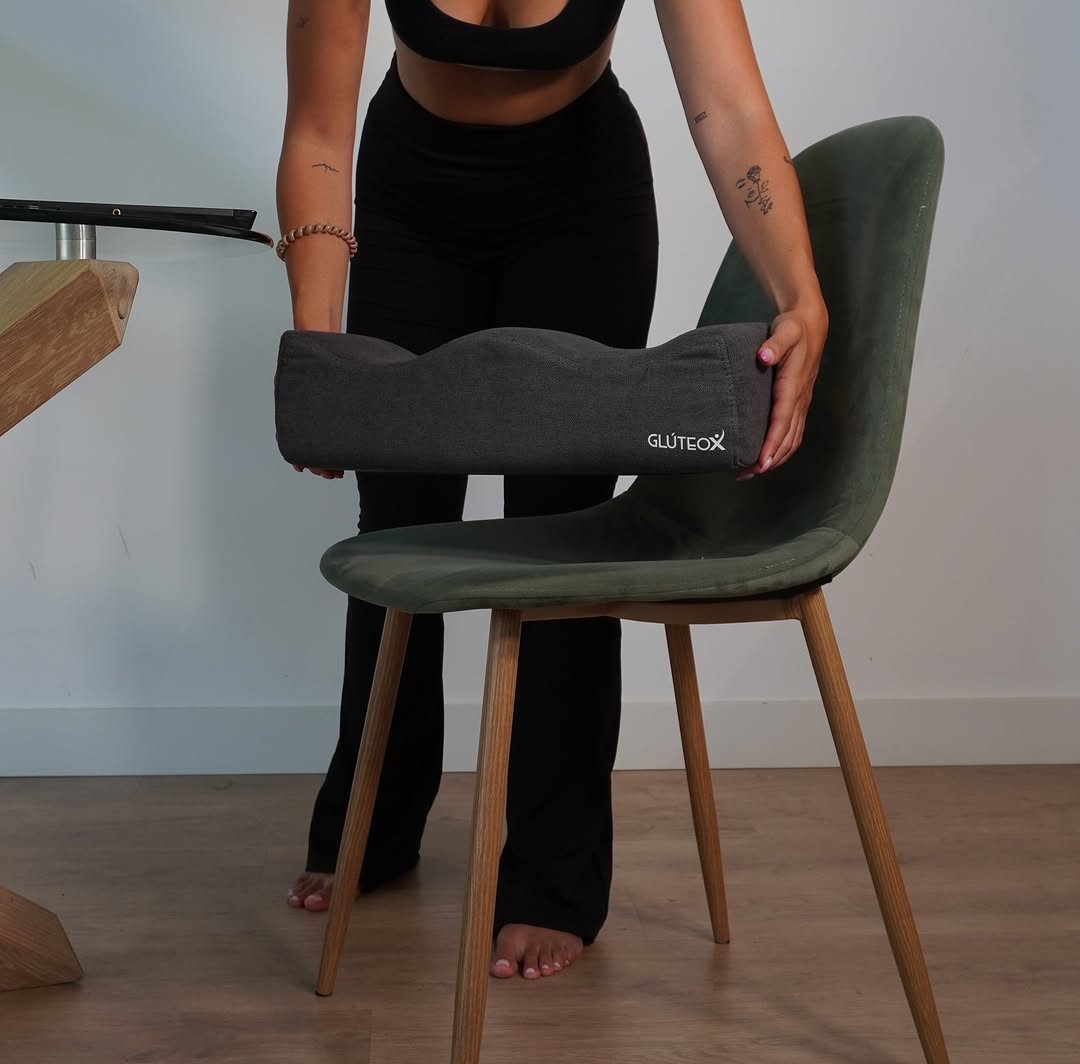 Video de mujer utilizando Gluteox en diferentes lugares